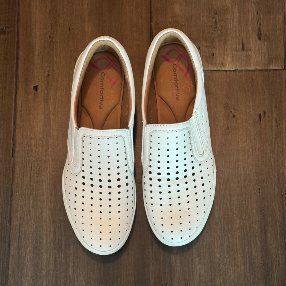 Comfortiva Women's White Leather Slip on Loafer Sneaker - Size 11